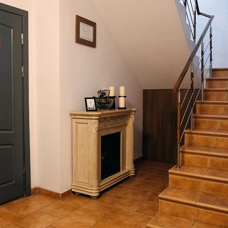 Summit Villa キシナウ エクステリア 写真