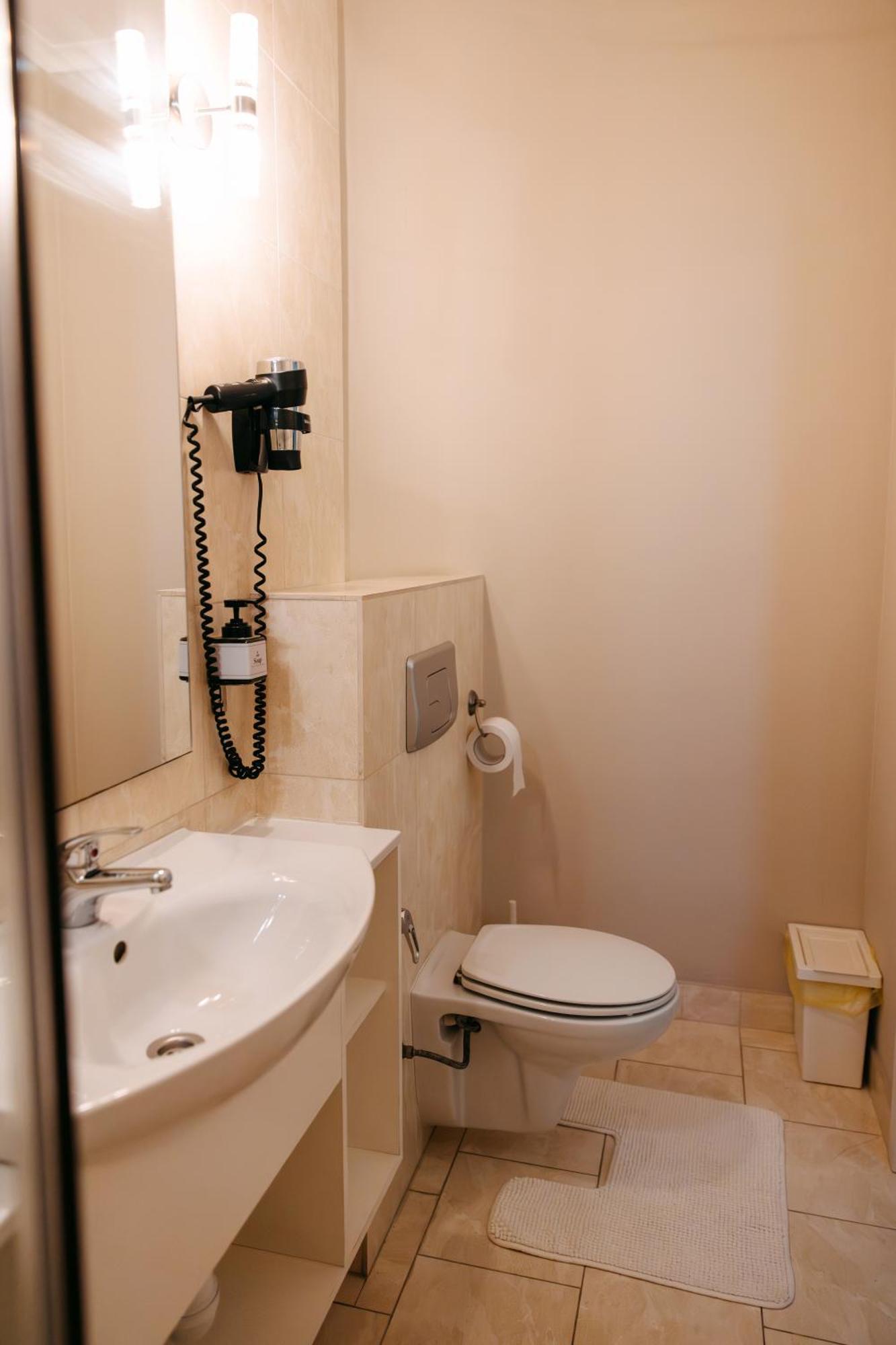 Summit Villa キシナウ エクステリア 写真