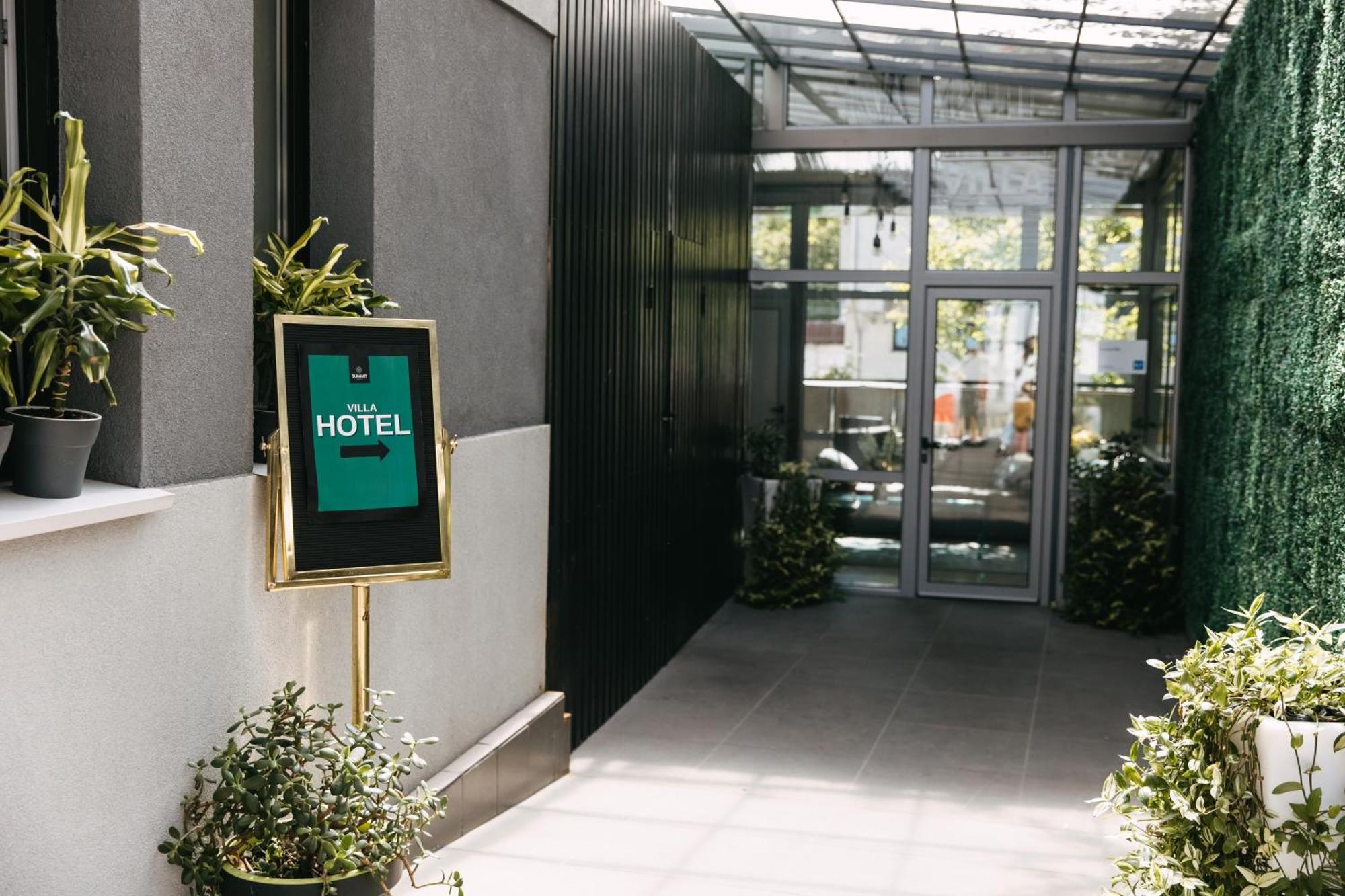 Summit Villa キシナウ エクステリア 写真