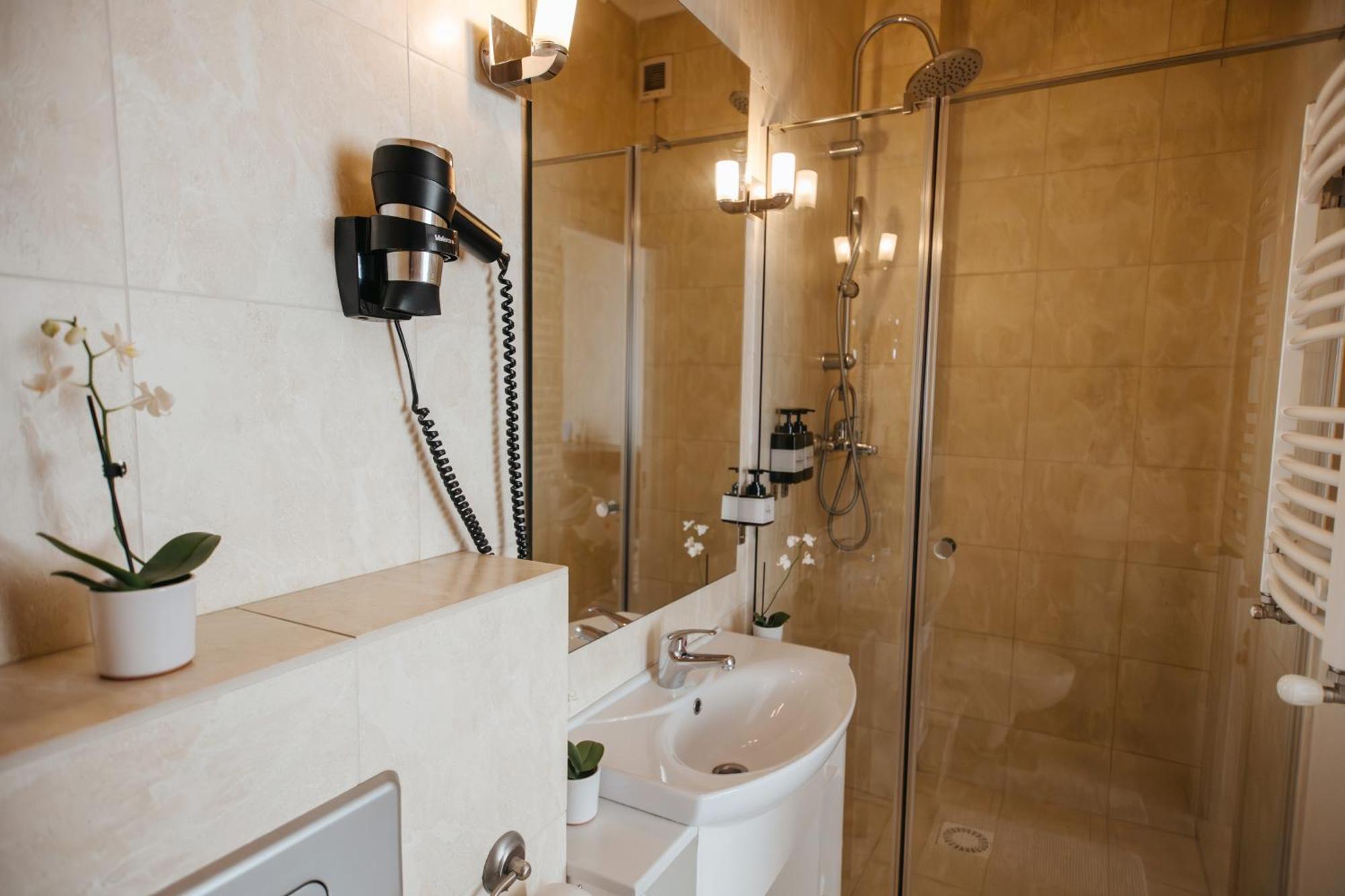 Summit Villa キシナウ エクステリア 写真
