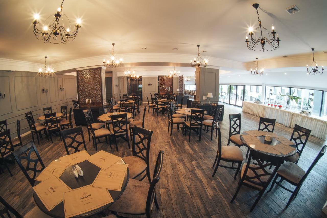 Summit Villa キシナウ エクステリア 写真