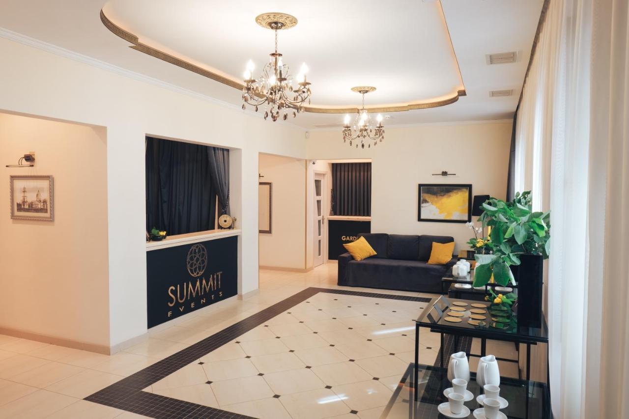 Summit Villa キシナウ エクステリア 写真